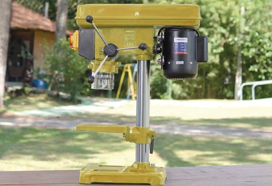 Furadeira De Bancada Mfb-16 Mandril 5/8 500W Menegotti 220V