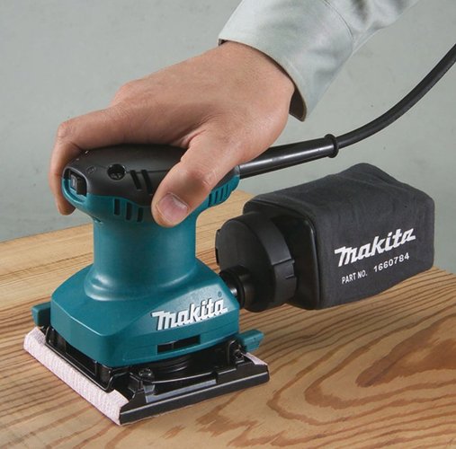 Lixadeira Orbital 180w Com Coletor De Pó Bo4557 Makita