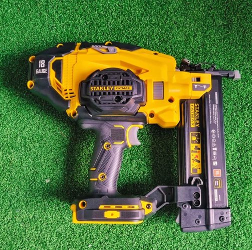 PINADOR 18GA 20V LI-ION FATMAX S/BAT S/CAR SCN618 STANLEY