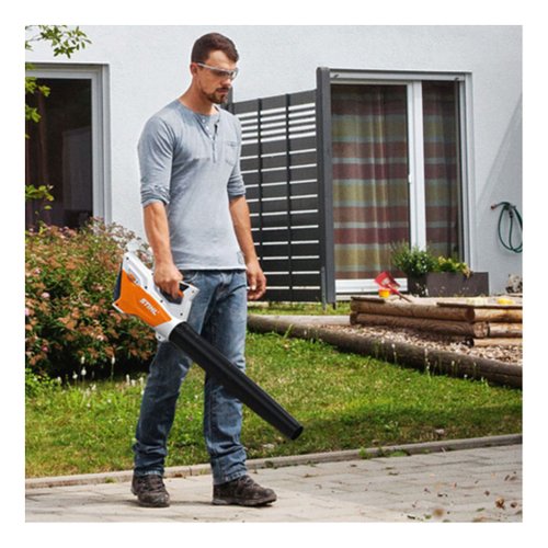 Soprador a Bateria BGA 45 com Bateria Embutida e Fonte Bivolt 45130115907 -Stihl