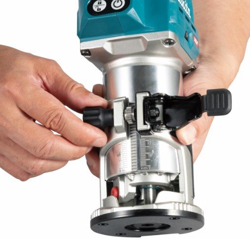 TUPIA MANUAL A BATERIA 40V RT001GZ04 S/BAT makita