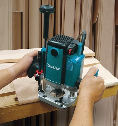 Tupia Manual de Coluna 1/2'' Pol. 2.100W 22.000RPM RP2301FC02 220V -Makita