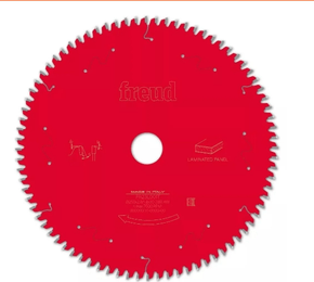 Disco de Serra Circular 300mm 96 Dentes para Painéis Blindados - FREUD Disco de Serra Circular 300mm 96 Dentes para Painéis Blindados - FREUD