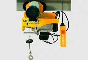 Guincho de Coluna Prime 500/1000KG 60hz com Trole Elétrico Mono. 220V -Menegotti